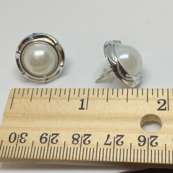 Fashion Earrings (U2) - Picture 3 of 3